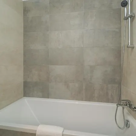 Apartament Coresi *